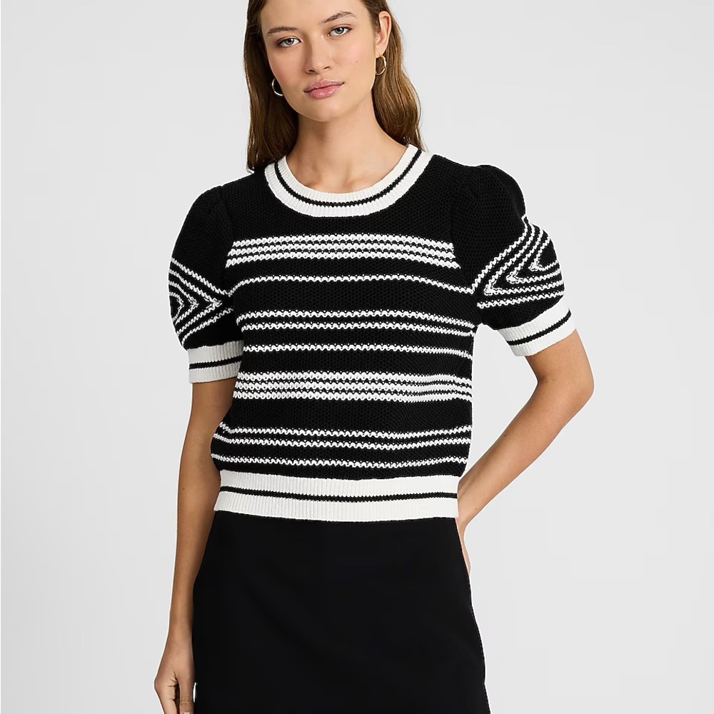 Black and White Striped Women's Sweater